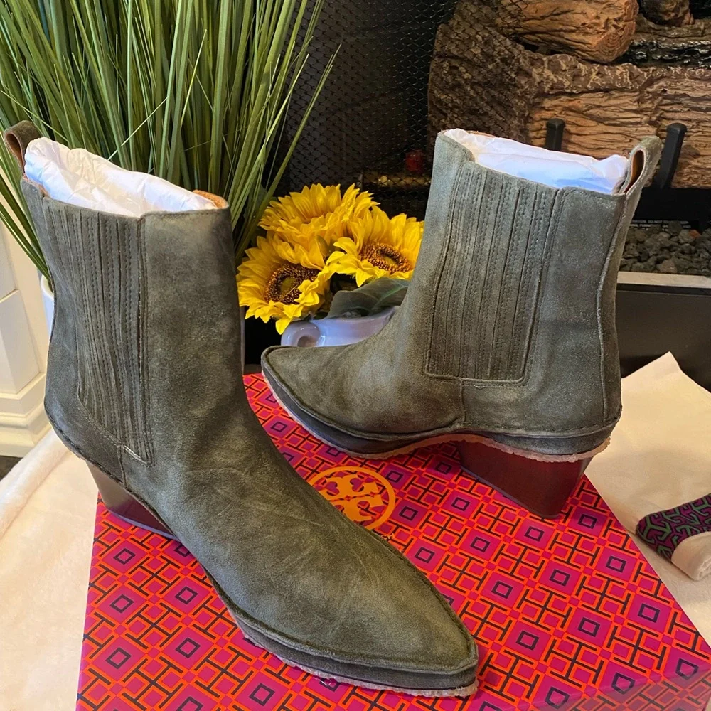 TORY BURCH LILA HEELED ANKLE BOOT - Picture 6 of 8